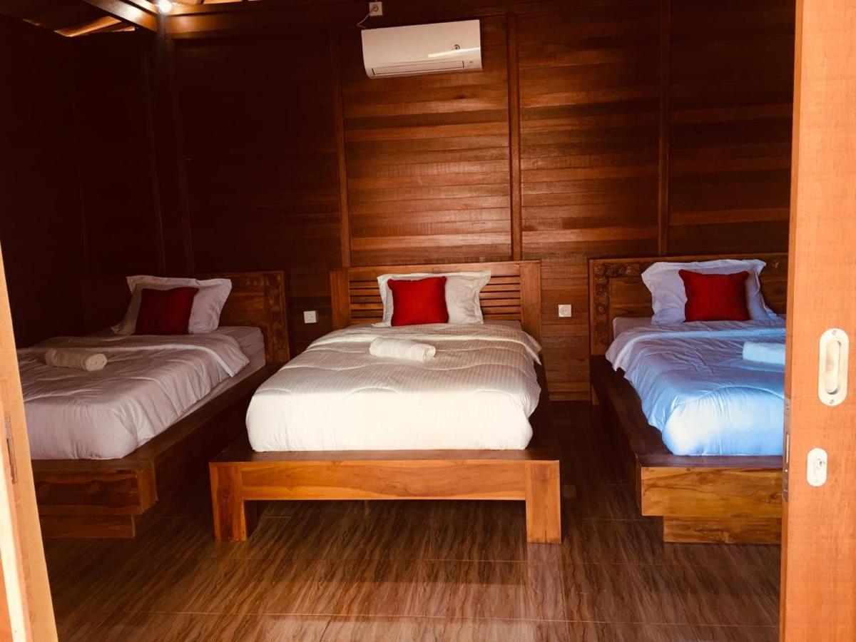 Wahyu Homestay 1 Lembongan Esterno foto