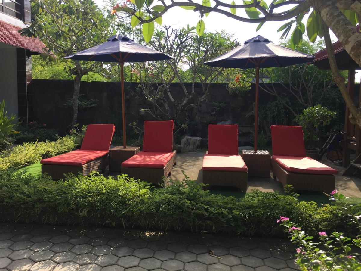 Wahyu Homestay 1 Lembongan Esterno foto